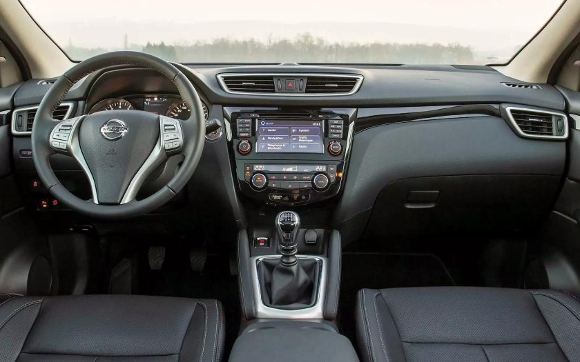 Nissan Qashqai 2017 салон