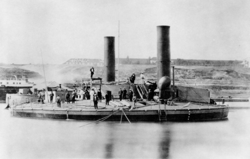 Броненосец вице-Адмирал Попов