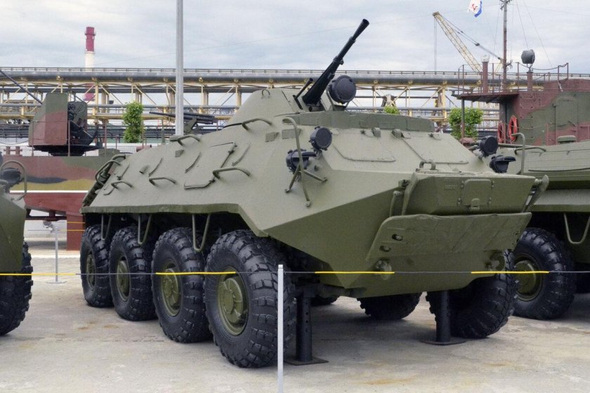 Бронетранспортер бтр 80