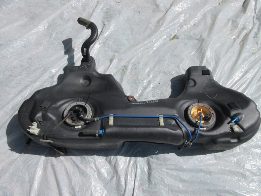 Топливный бак Мерседес w163