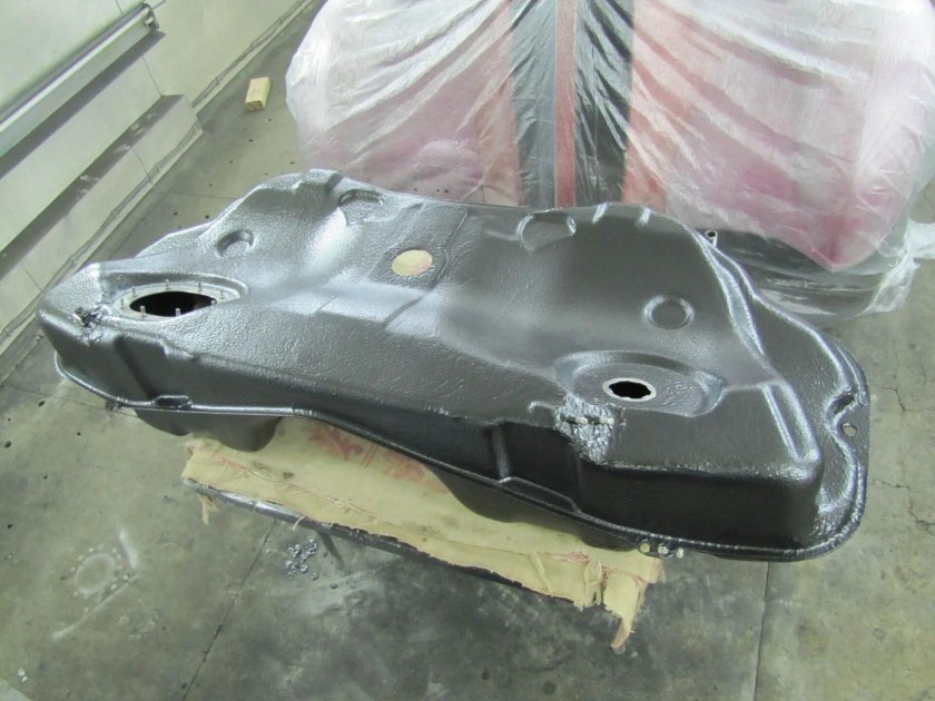 Бак топливный БМВ е32