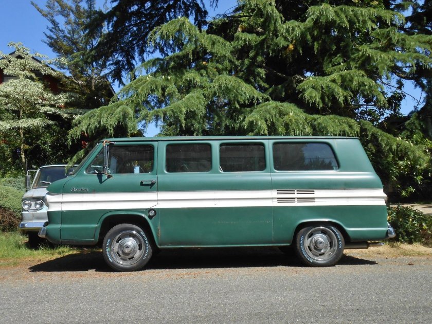 Chevrolet corvair greenbrier van 1961
