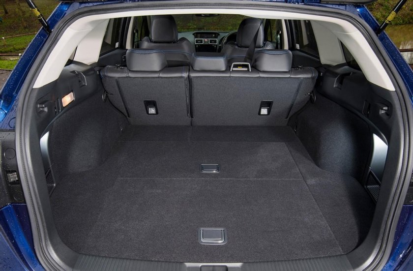 Субару Леворг багажник