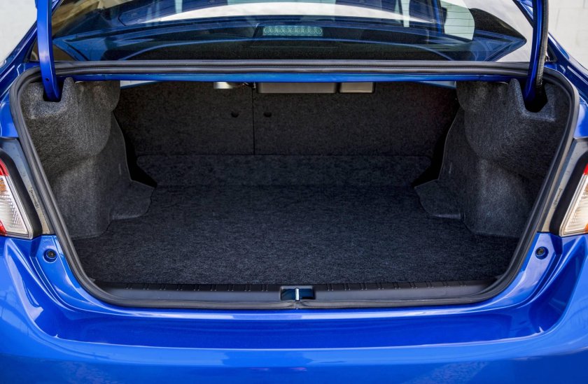Subaru Impreza багажник