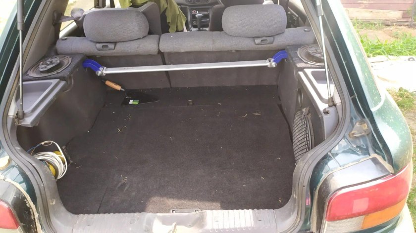 Багажника Subaru Impreza gf