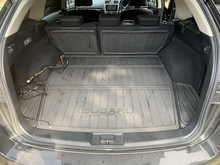 Субару Леворг багажник