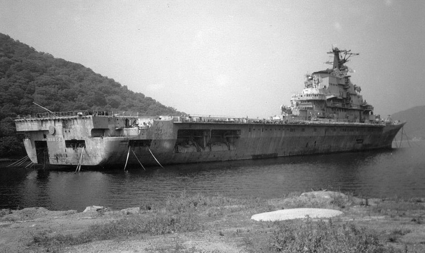 Новороссийск авианесущий крейсер