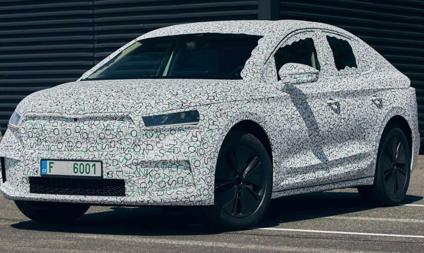 Шкода ENYAQ 2022