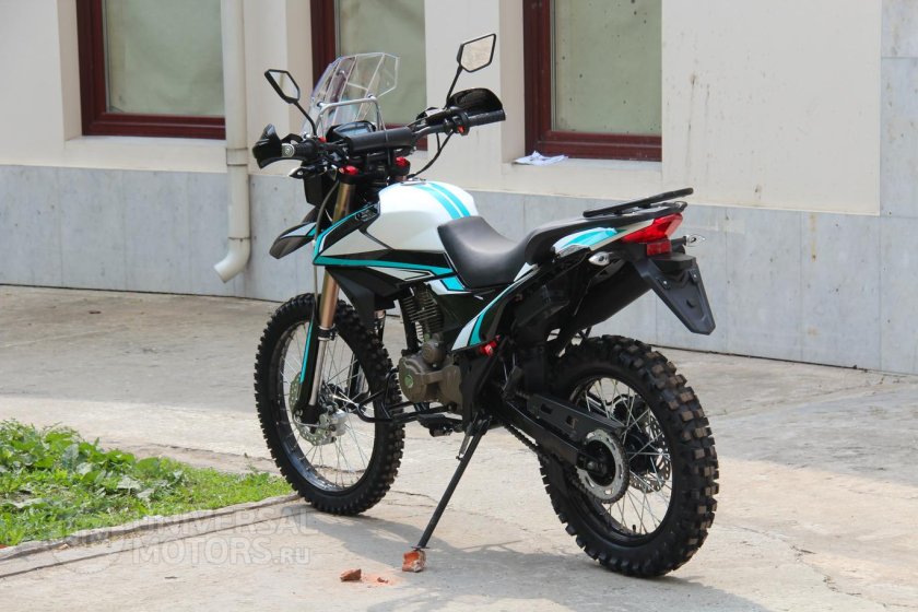 Шинерей адвенчер 250