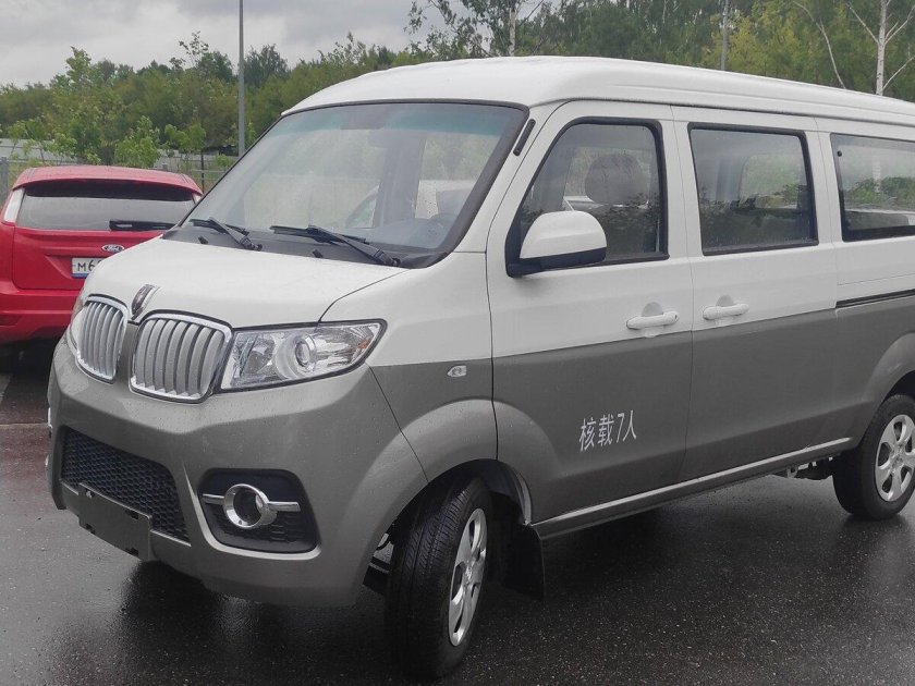 Китайские микроавтобусы