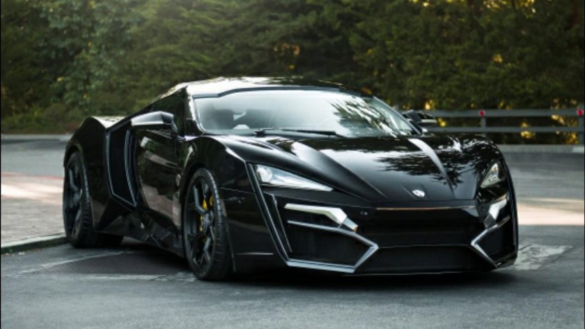 W motors fenyr supersport
