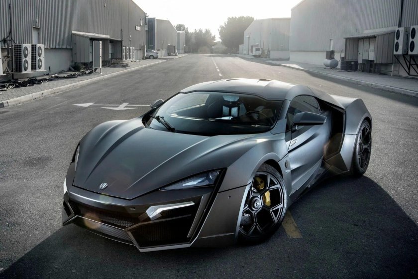 Машина lykan hypersport