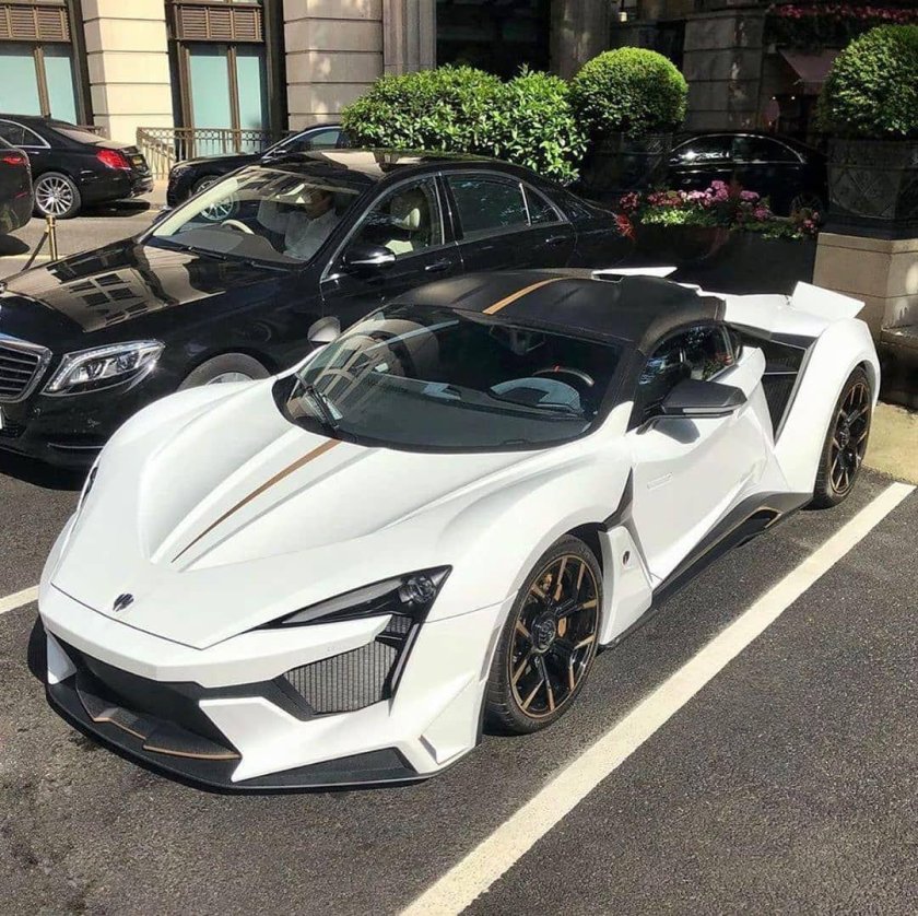Lykan Hypersport