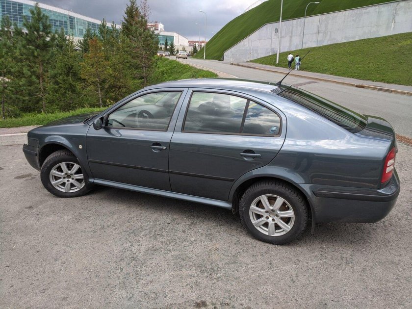 Шкода октавия тур 1.6 2008