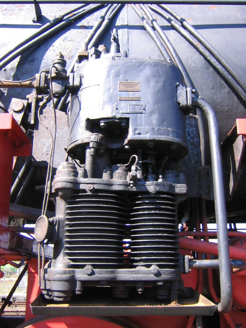 Тандем насос паровоза