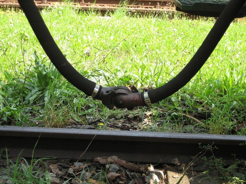 Рукав соединительный с электроконтактом 369а