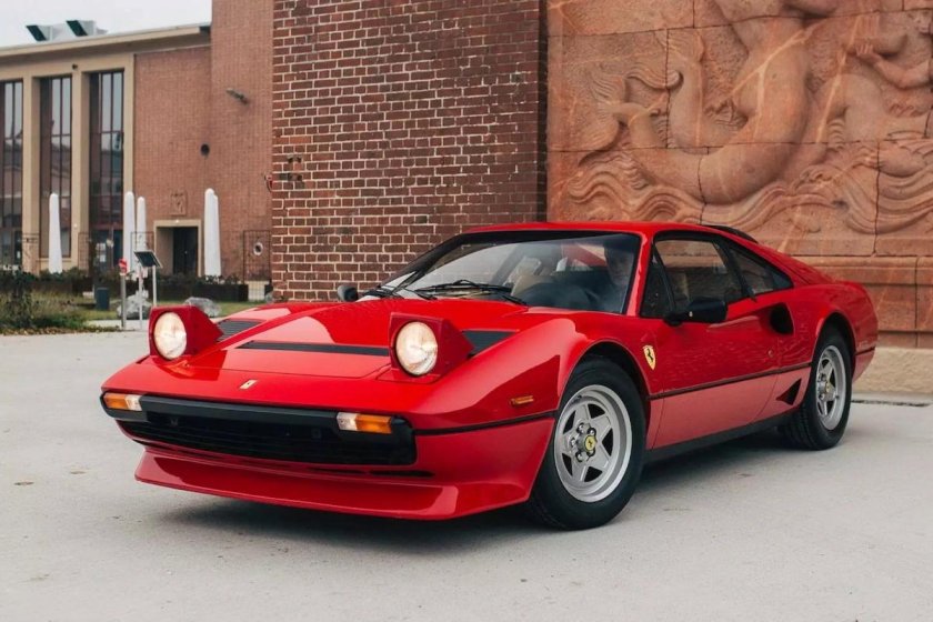 Ferrari 208