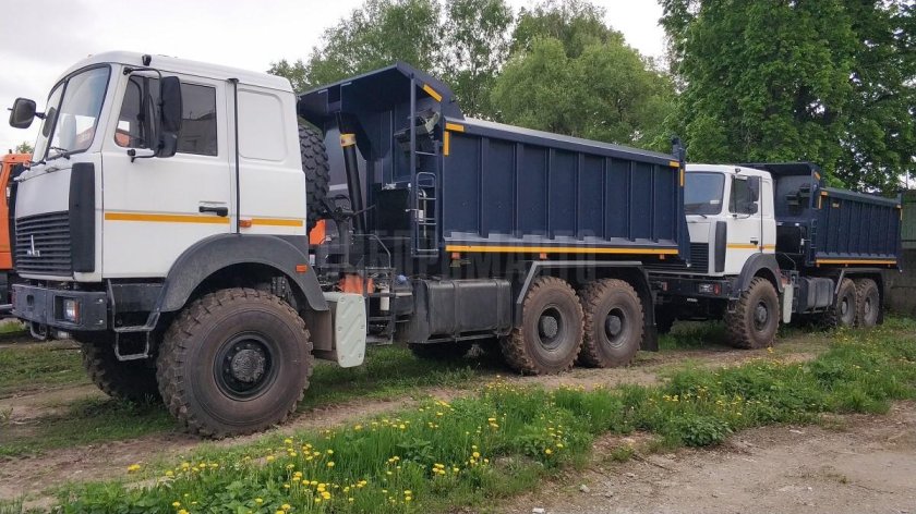 МАЗ 6317 самосвал