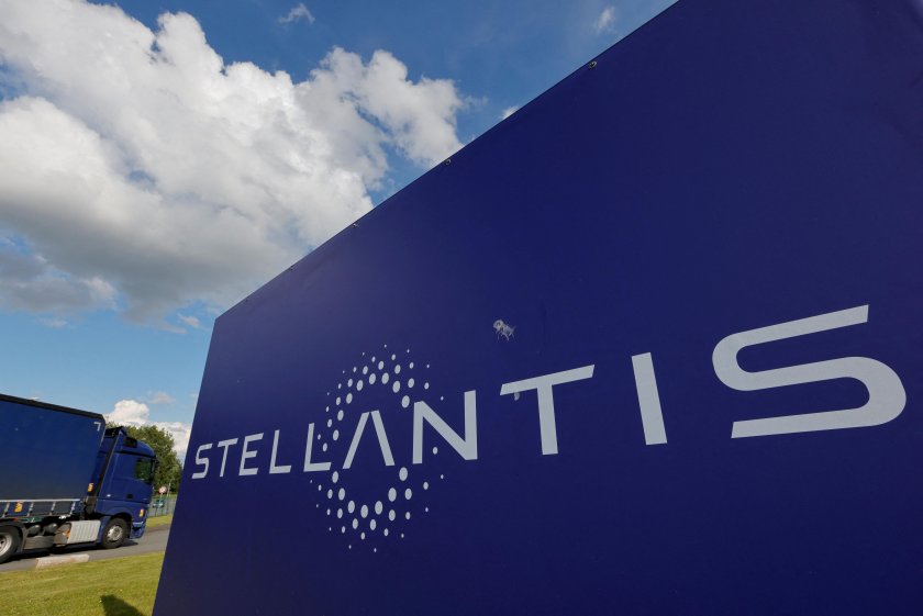 Stellantis компания