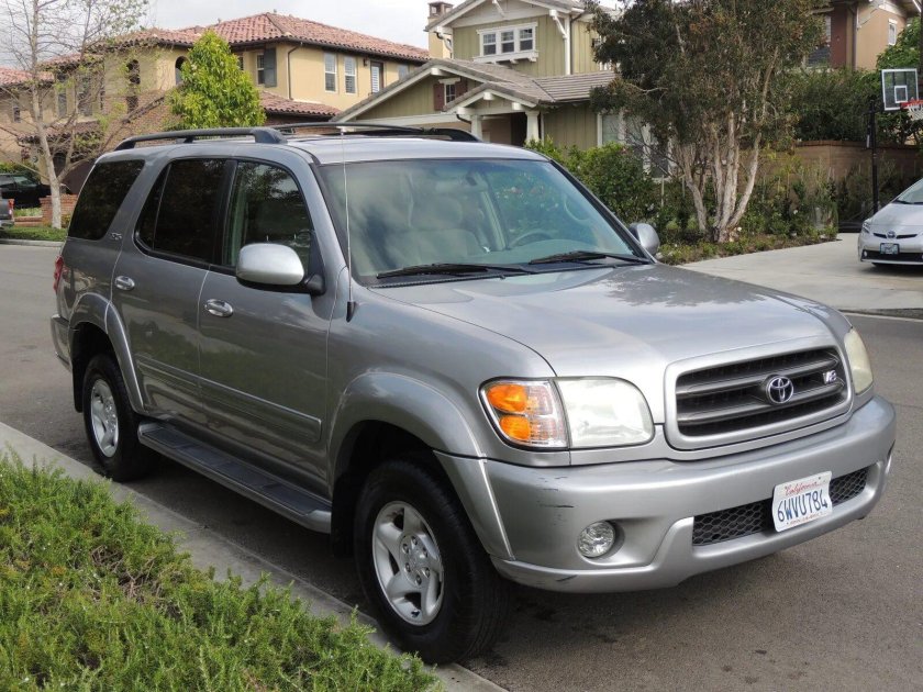 Тойота Секвойя 2002