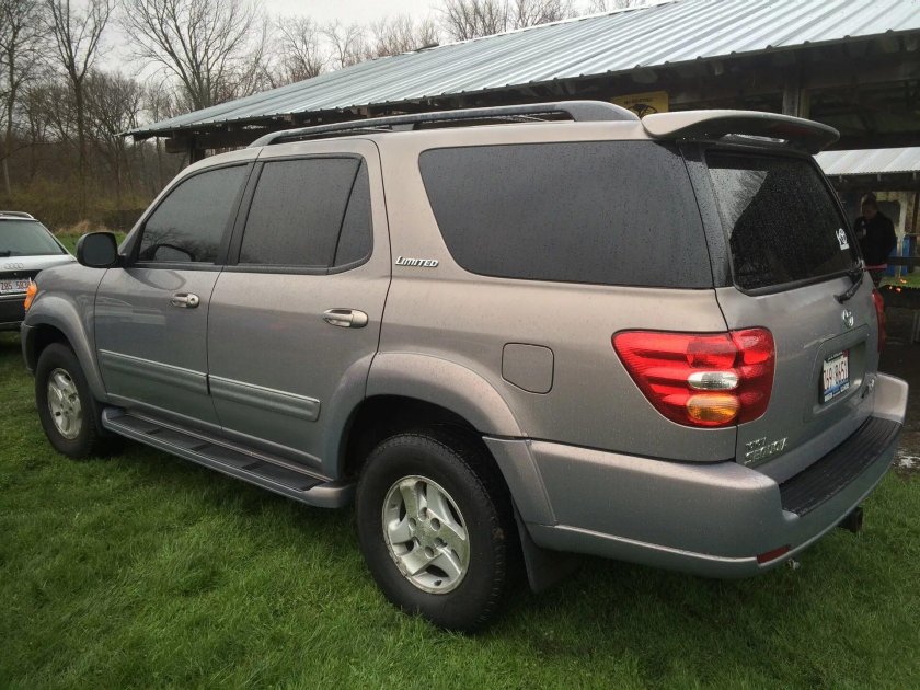 Toyota Sequoia 2001 года