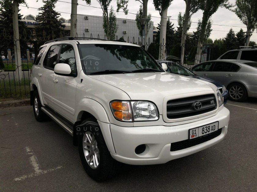 Тойота Секвойя 2002