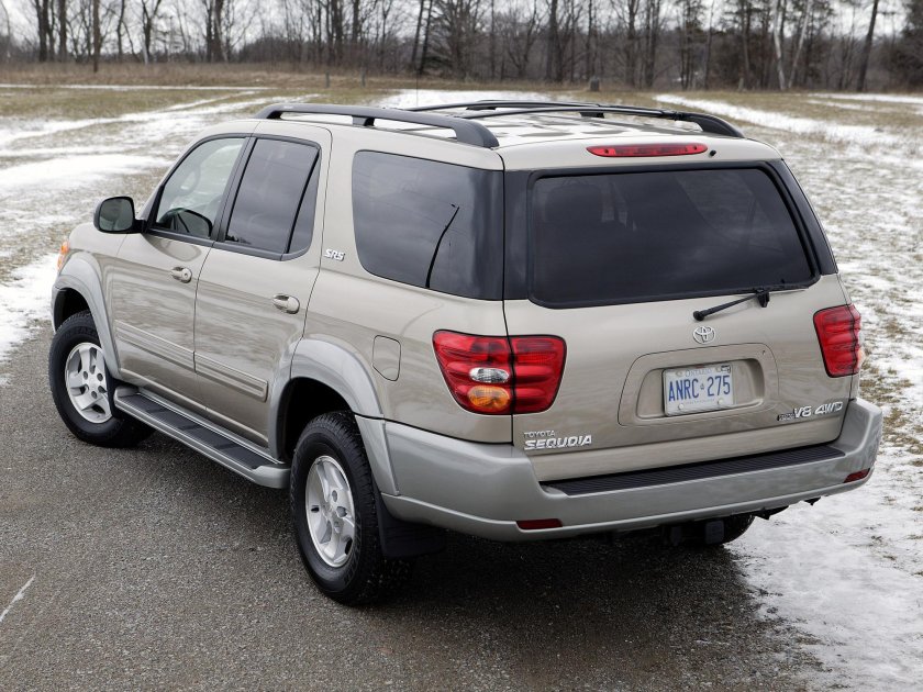Тойота Секвойя 2000