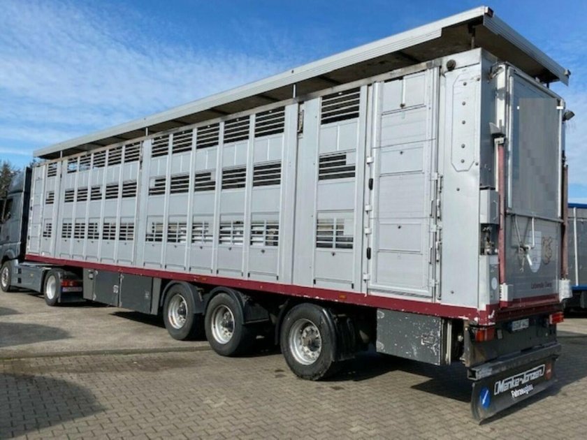 Прицеп скотовоз