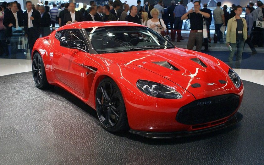 Aston Martin v12 Zagato