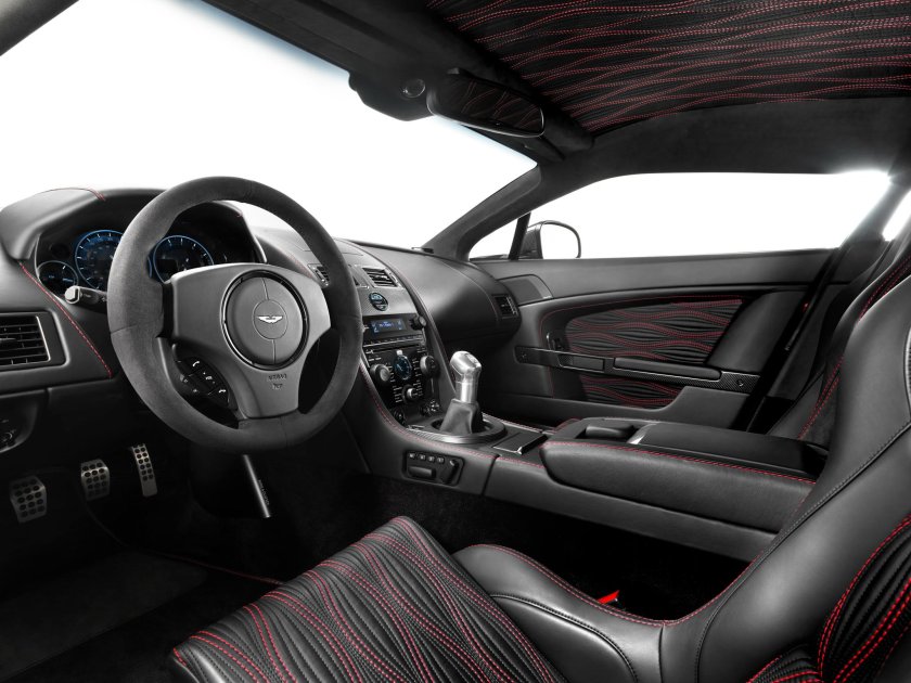 Астон Мартин салон