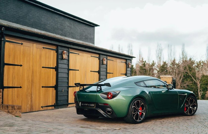 Aston martin v 12 zagato