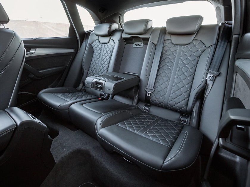 Audi q5 задний ряд