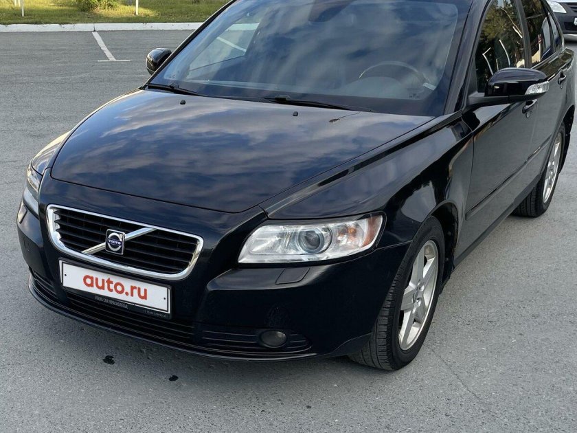 Volvo v50 2004