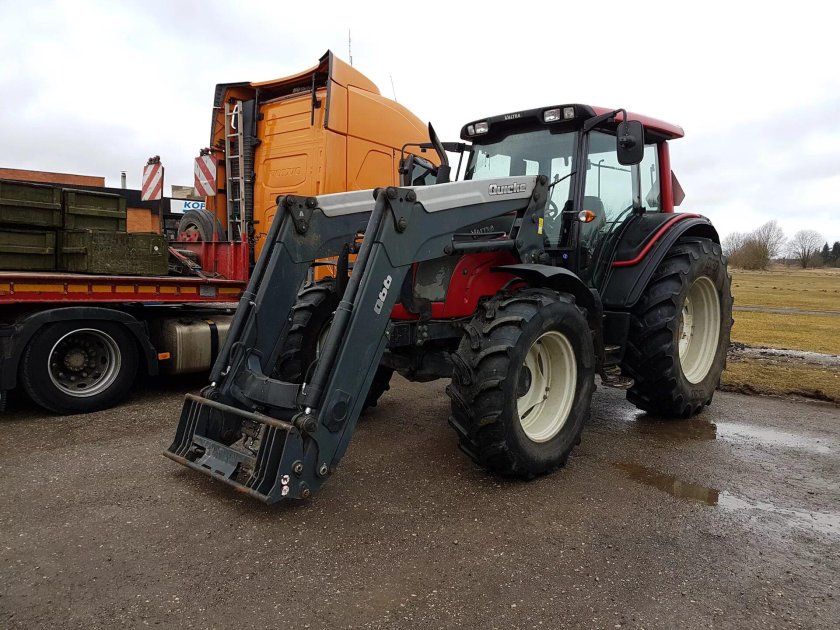 Трактор Volvo l305f