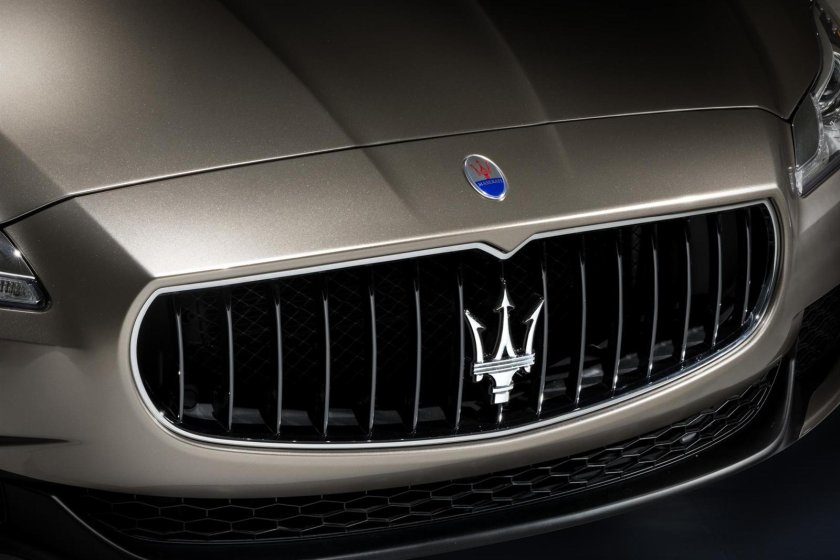 Логотип Maserati Quattroporte Sport gt (m139) '2005–08