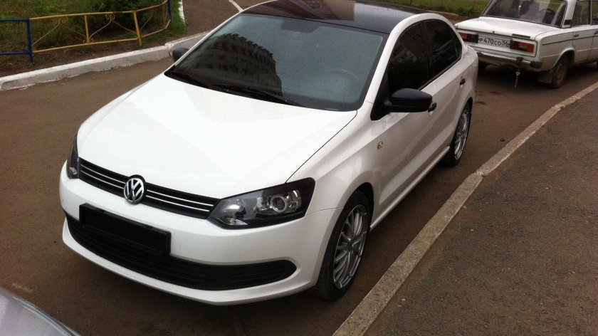 Volkswagen Polo (с 925 ВВ 50)