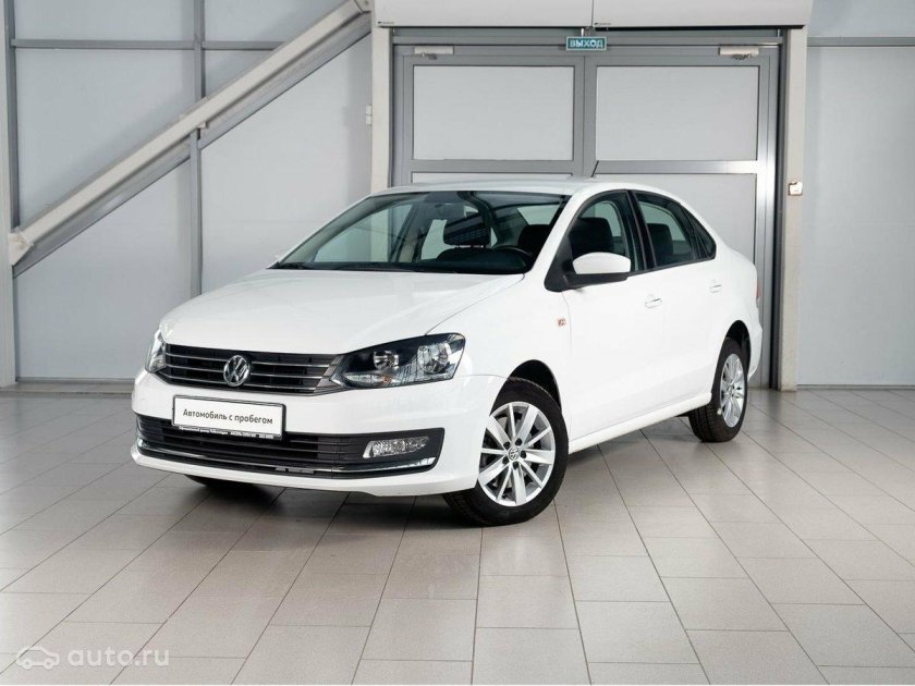 Фольксваген поло 2016 белый