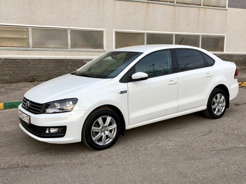 Volkswagen polo sedan 2016