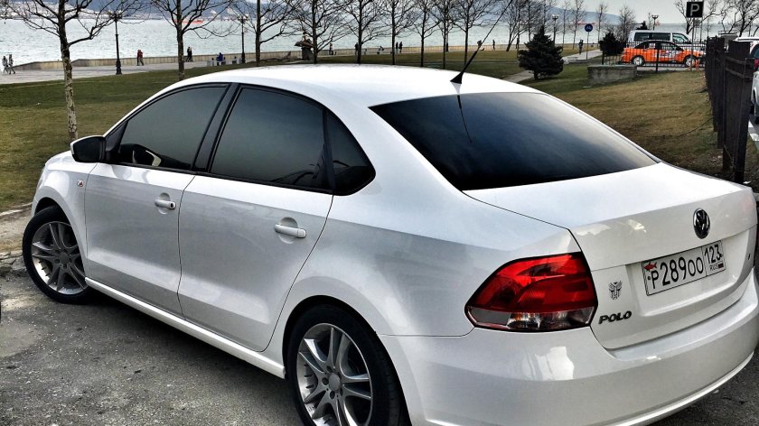 Фольксваген поло 2013 седан белый