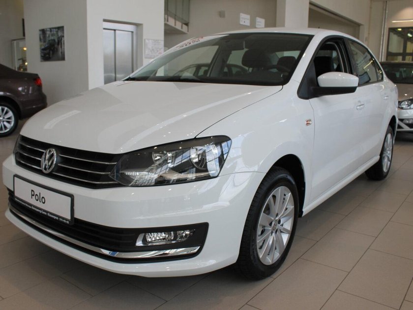 Фольксваген поло 2018 седан белый