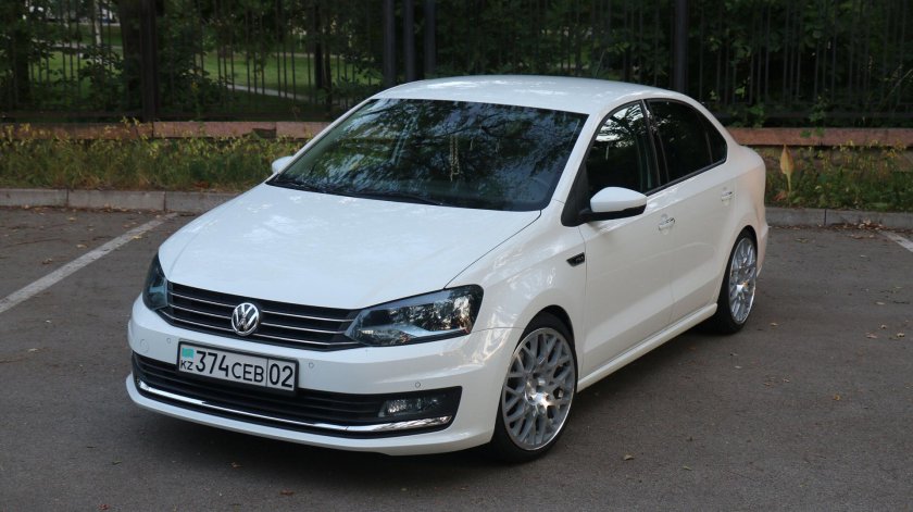 Фольксваген поло 2016г