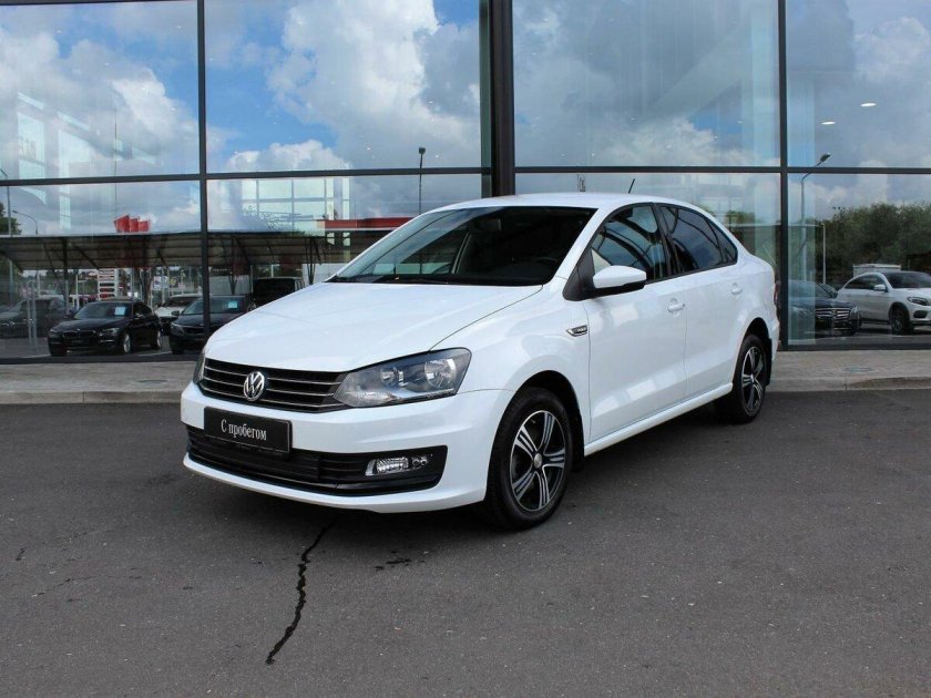 Volkswagen Polo sedan 2015 белый