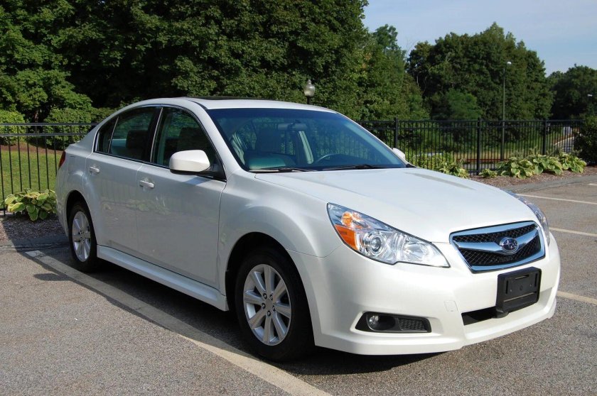 Subaru Legacy 2011