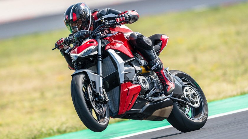 Ducati Streetfighter v2 2022