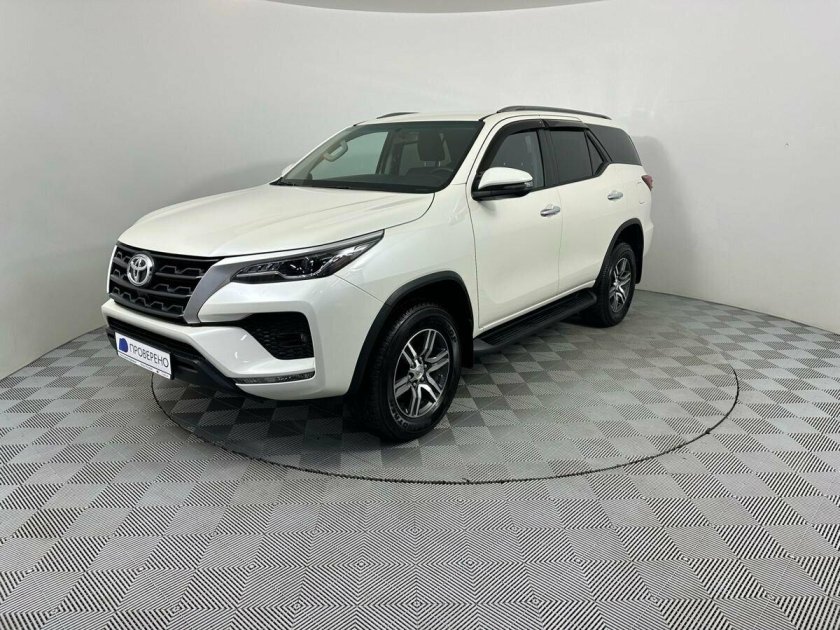 Toyota Fortuner II Рестайлинг
