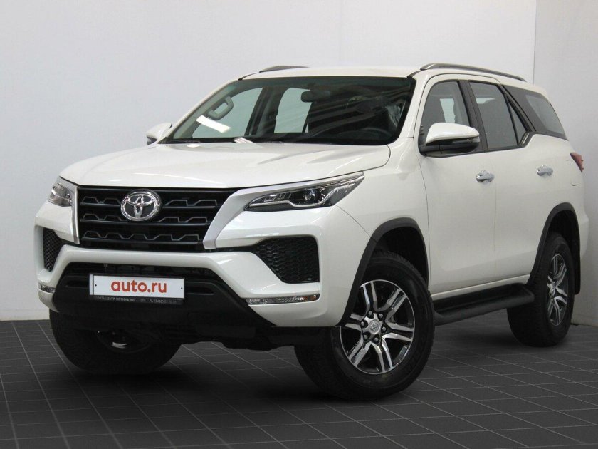 Toyota Fortuner 2022