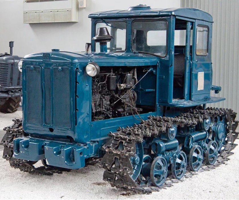 Трактор гусеничный МТЗ ДТ-75