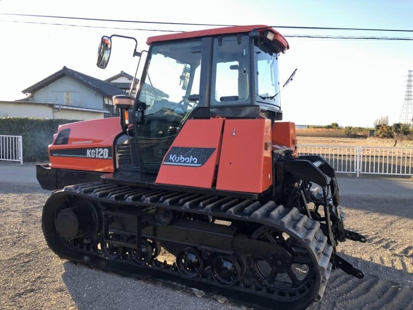 Гусеничный трактор Кубота