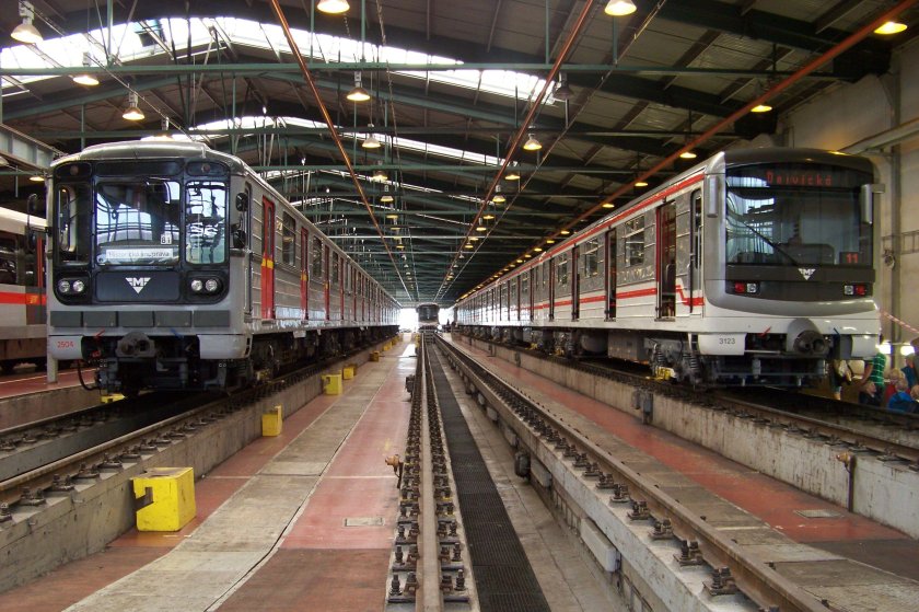 81-717 714 Прага