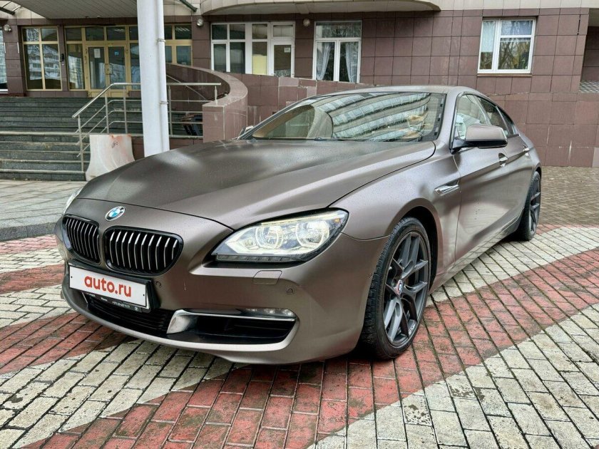 Коричневая бмв